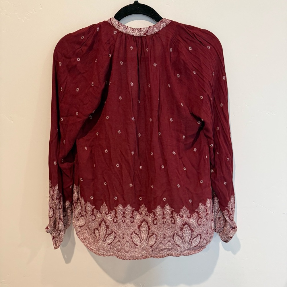 Lucky Brand Boho Red Patterned Blouse Top Womens Size Small Festive Christmas - Picture 6 of 8